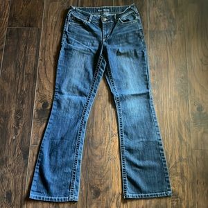 Maurice’s size 6 dark wash boot cut jeans
